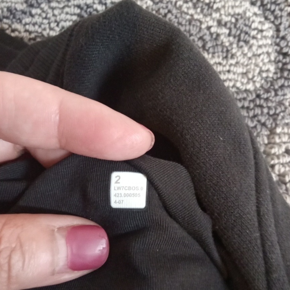 Lululemon Athletica Scuba High Rise Womens Short Relaxed Fit Size 2 - Picture 8 of 9